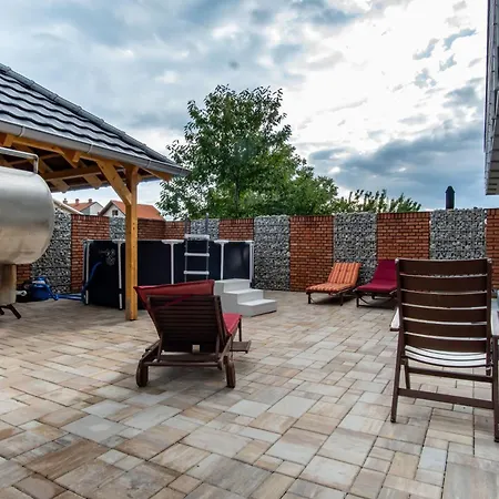 Villa Raj Petrovic *