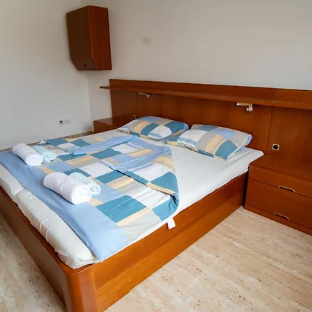 Raj Petrovic Villa Ni