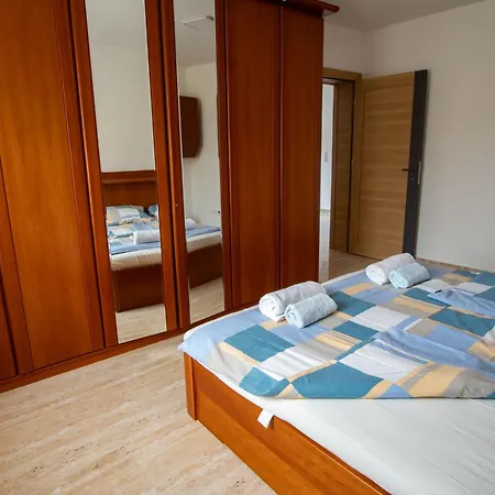 Raj Petrovic Villa *