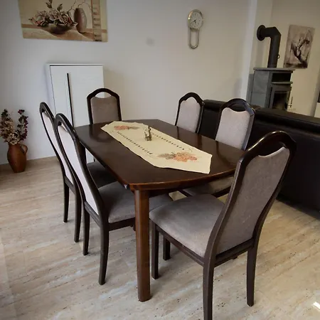 Raj Petrovic Villa *